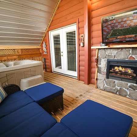 Snuggle Inn Gatlinburg Δωμάτιο φωτογραφία